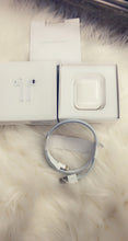 Load image into Gallery viewer, APPLE AirPods
