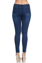 Load image into Gallery viewer, CHANTE
