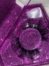 Load image into Gallery viewer, DG106 Diamond Gurl Lashes
